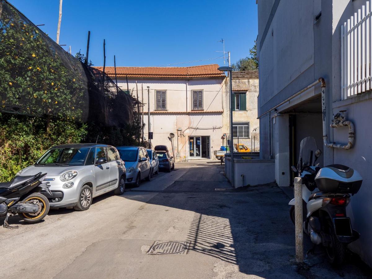 La Dolce Vita Relax - Cozy Apt In Sorrento Apartment Bagian luar foto