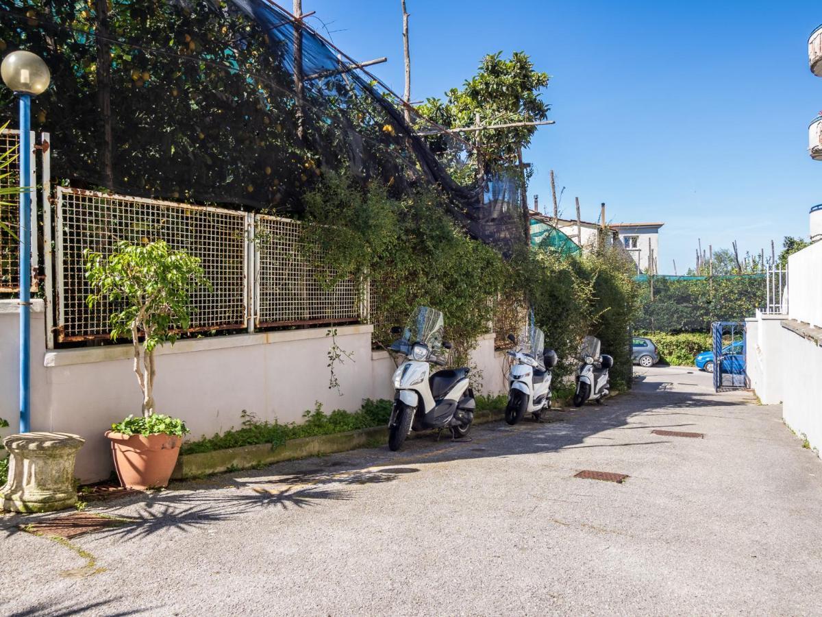 La Dolce Vita Relax - Cozy Apt In Sorrento Apartment Bagian luar foto
